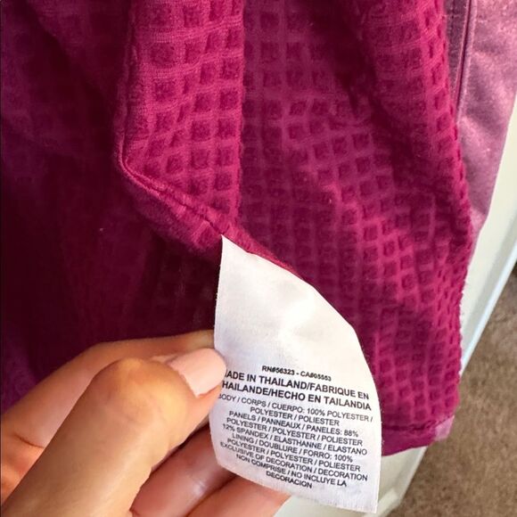 Nike Women Jacket Dri-fit Utility Burgundy Pink Fushia Small Workout Gym Light - Picture 5 of 6